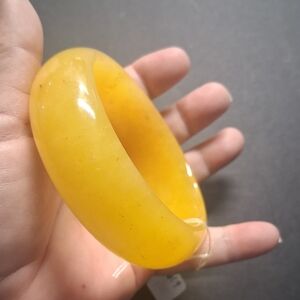 Elegant Yellow Bangle Bracelet